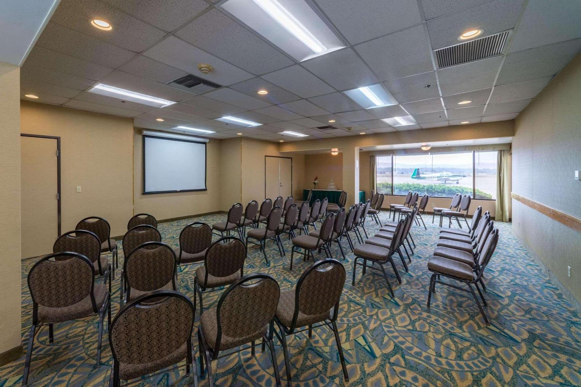 Radisson Hotel Santa Maria Dış mekan fotoğraf